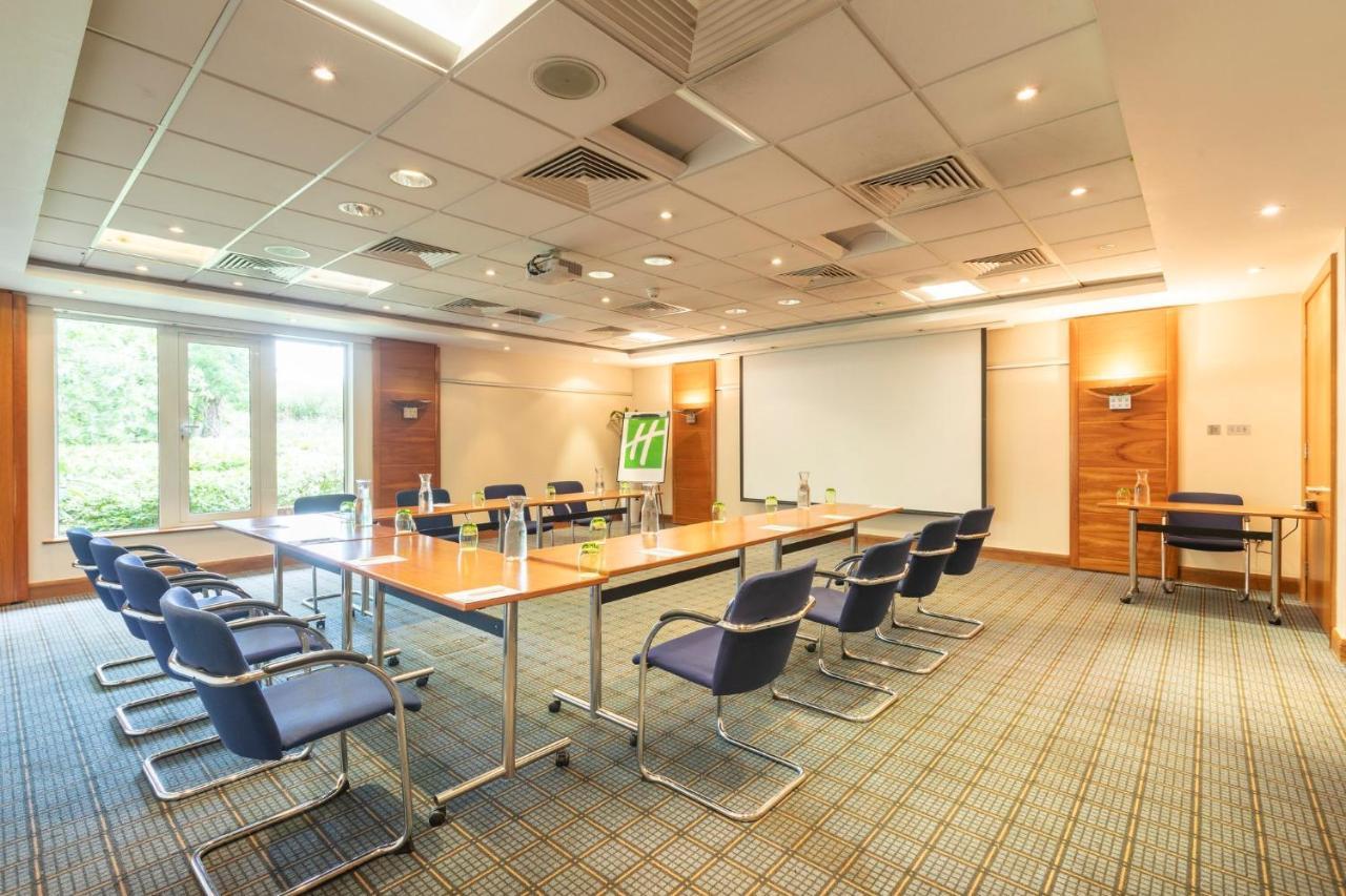 Holiday Inn Guildford By Ihg Екстер'єр фото