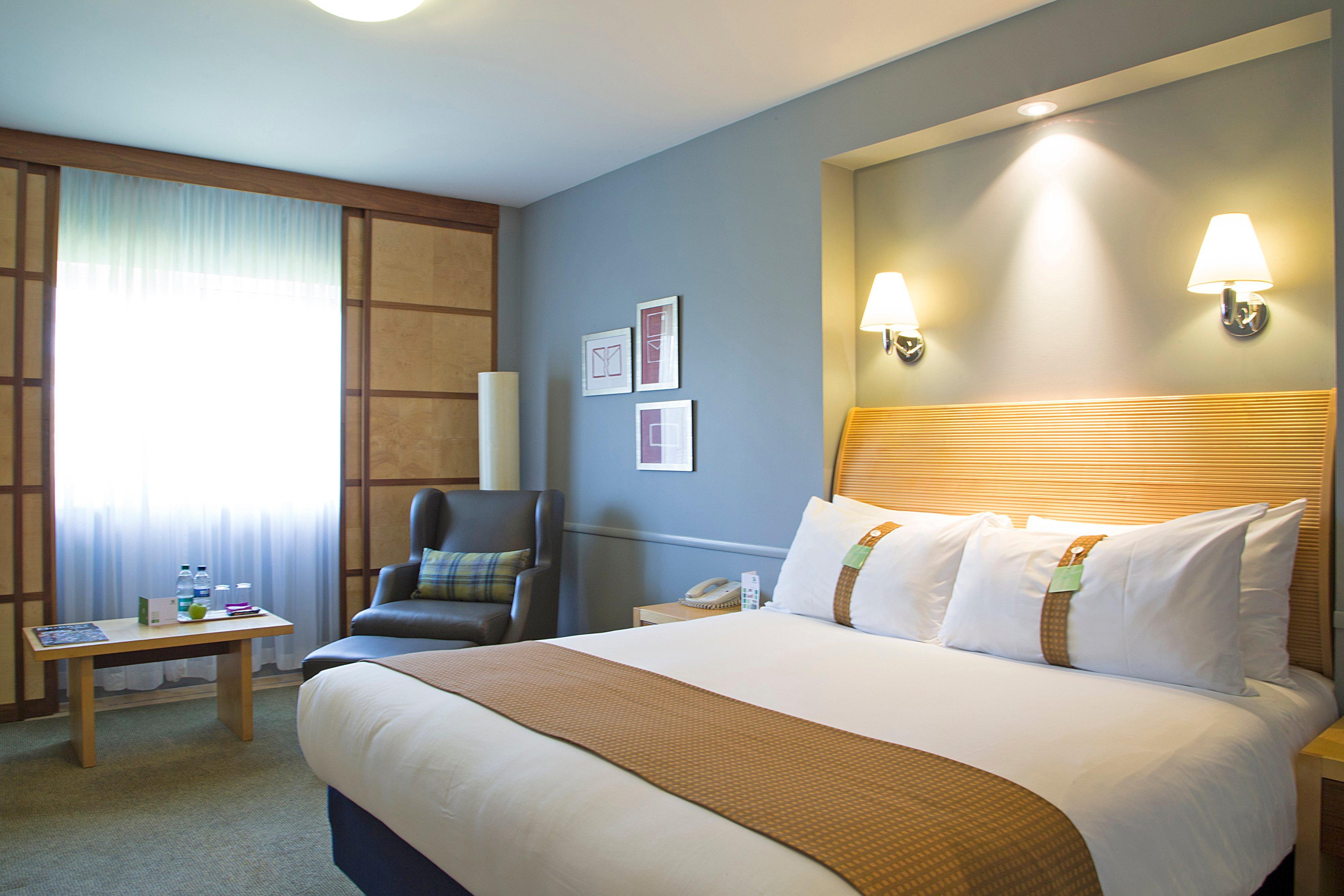 Holiday Inn Guildford By Ihg Екстер'єр фото