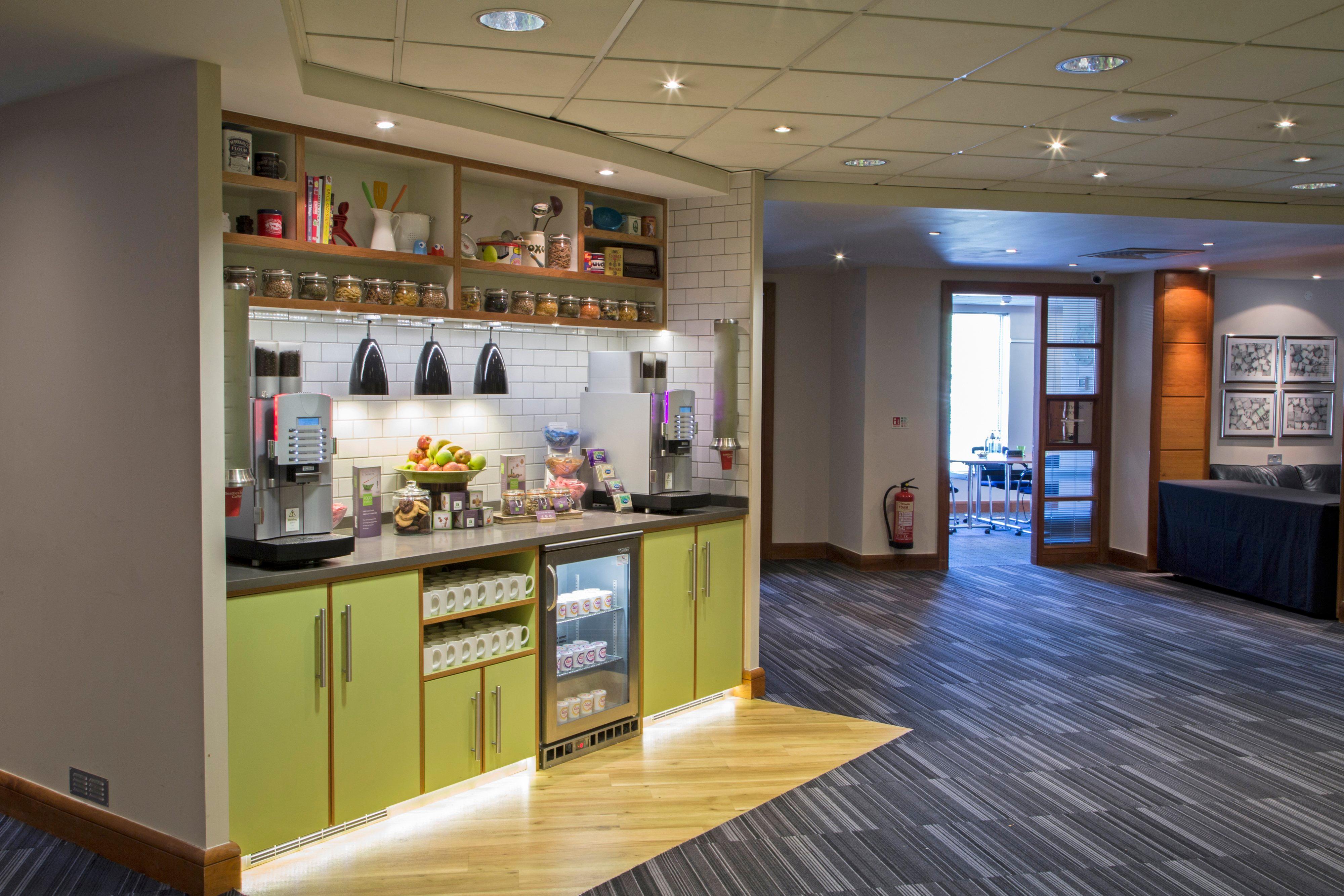 Holiday Inn Guildford By Ihg Екстер'єр фото