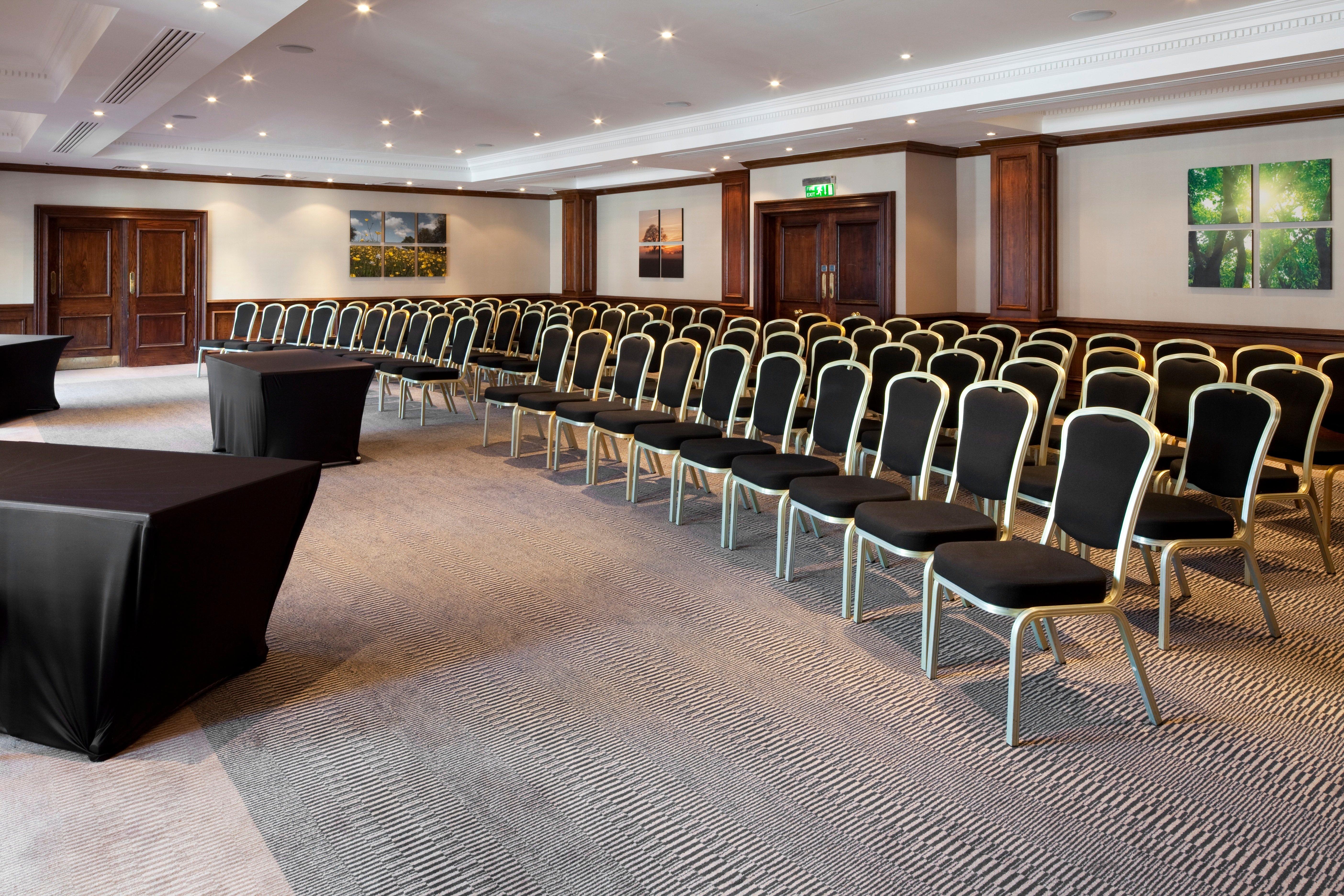 Holiday Inn Guildford By Ihg Екстер'єр фото